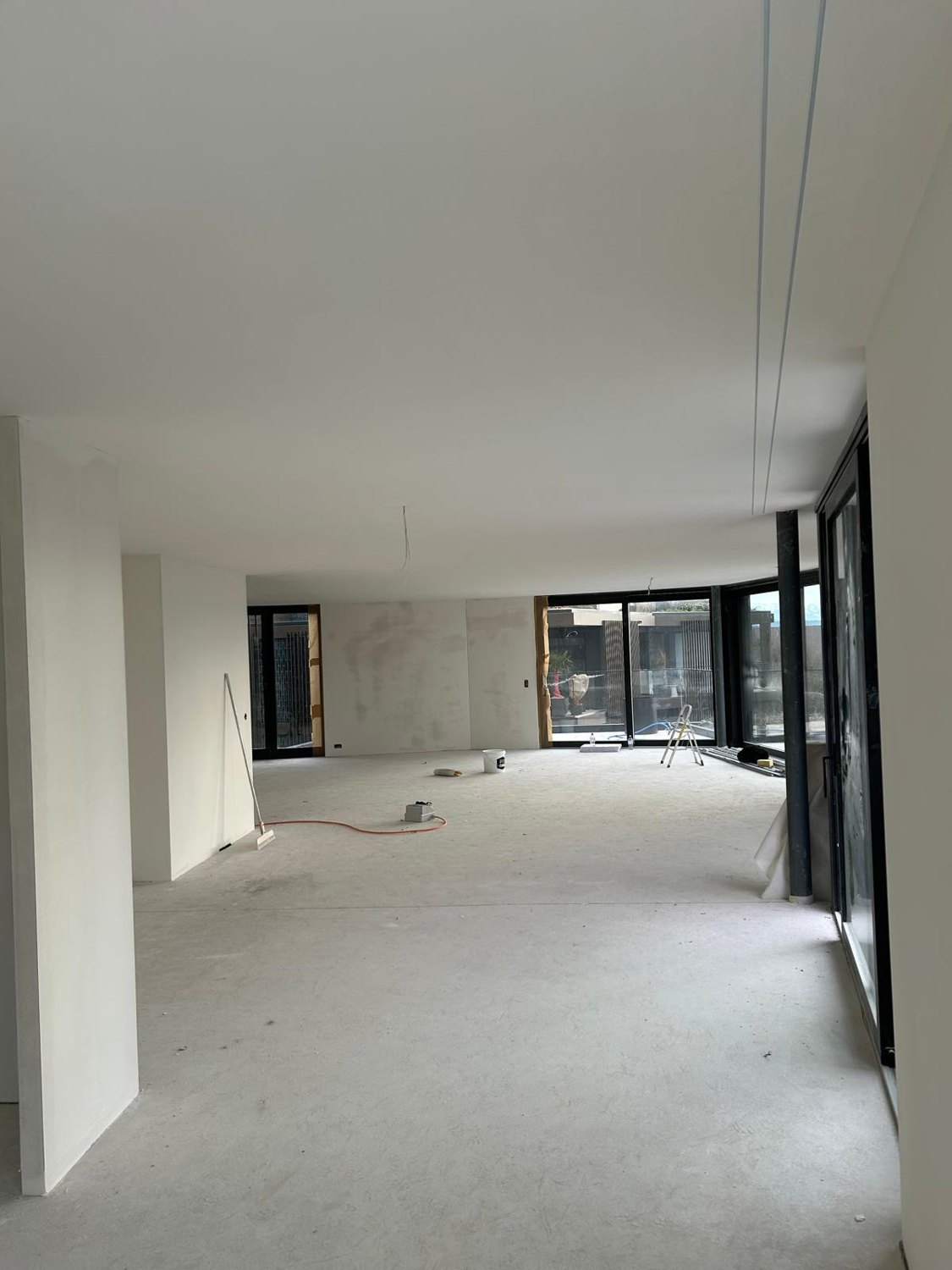Geglättete Decken und Wandflächen im Innenausbau